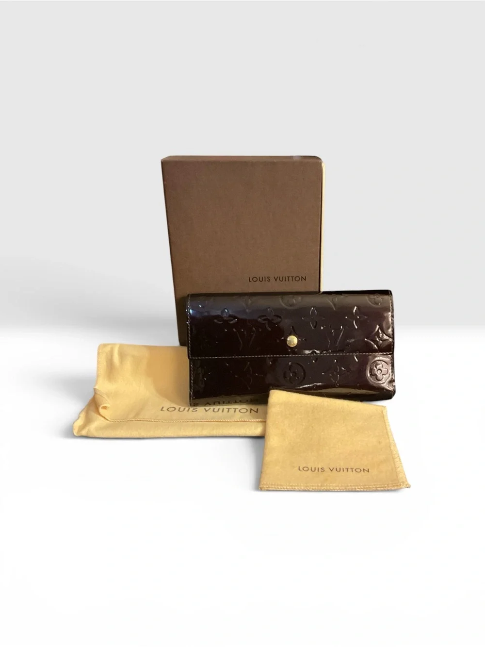 Louis Vuitton Vernis Patent Wallet in Glossy Chocolate Brown